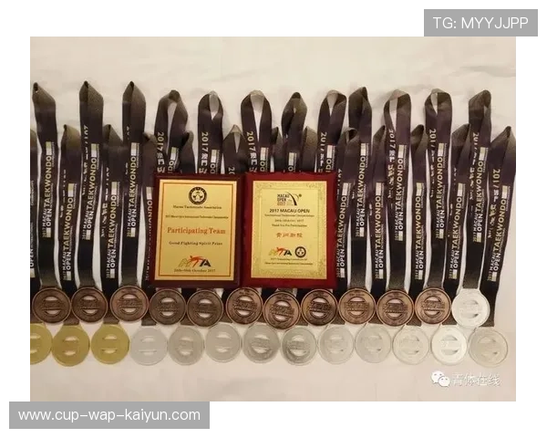 菲律宾跆拳道选手帕特里克·佩雷兹夺得首枚奖牌，社交媒体热烈祝贺。